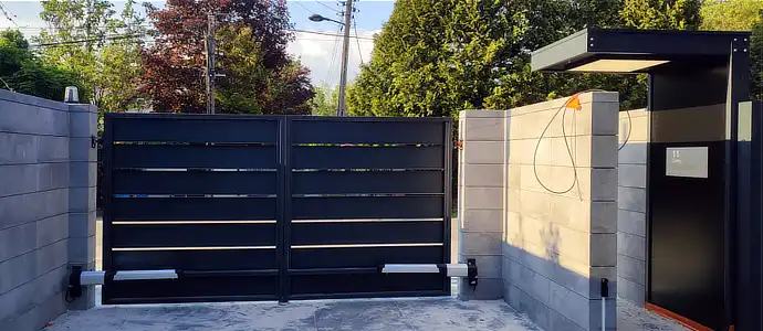 Alfen, siłownik roger zintegrowany ze słupkiem, ogrodzenie, aluminiowe